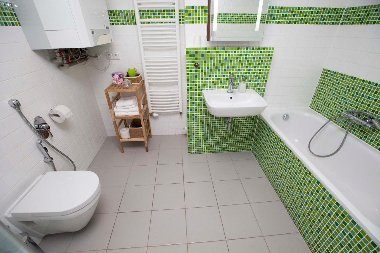 Greg Kampa Apartment Prague